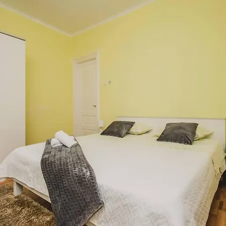 Διαμέρισμα Center Stylish Apt Darling For 4, Old Town
