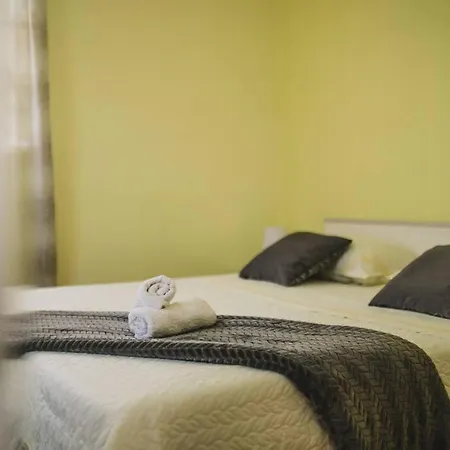Διαμέρισμα Center Stylish Apt Darling For 4, Old Town
